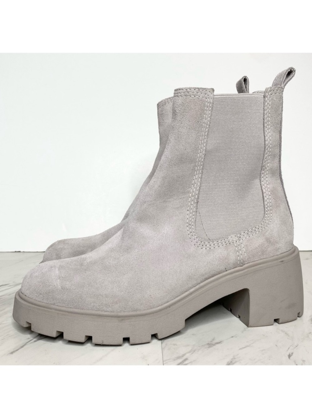 Steve Madden Haylan Gray Suede Heeled Chelsea Boot 10M